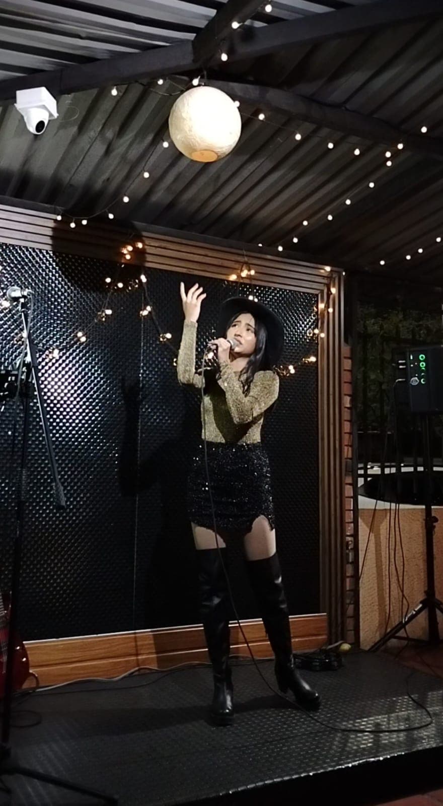 Heidy Bega en concierto